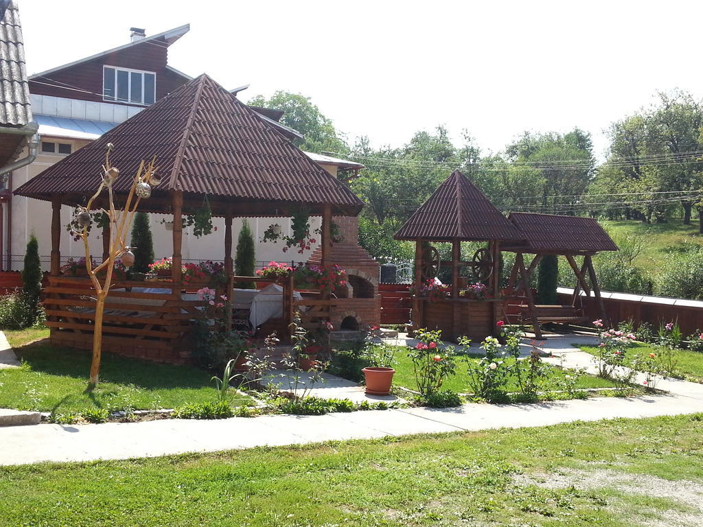 Pensiunea Maramures Окна-Шугатаг Экстерьер фото
