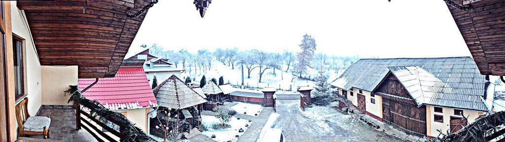 Pensiunea Maramures Окна-Шугатаг Экстерьер фото